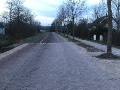 nieuw wegdek kruising Dijkstraat